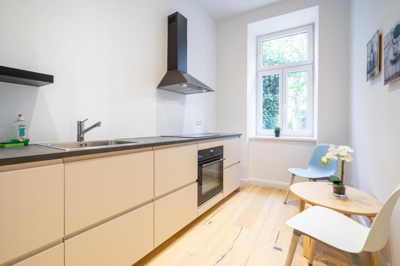 Cottageviertel - Stilvolles Apartment In Parknahe ウィーン エクステリア 写真